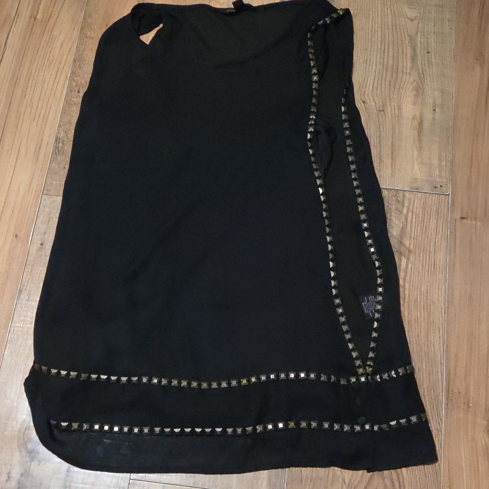 Black Stud-Trim Sleeveless Women's Top - Picture 4 of 7